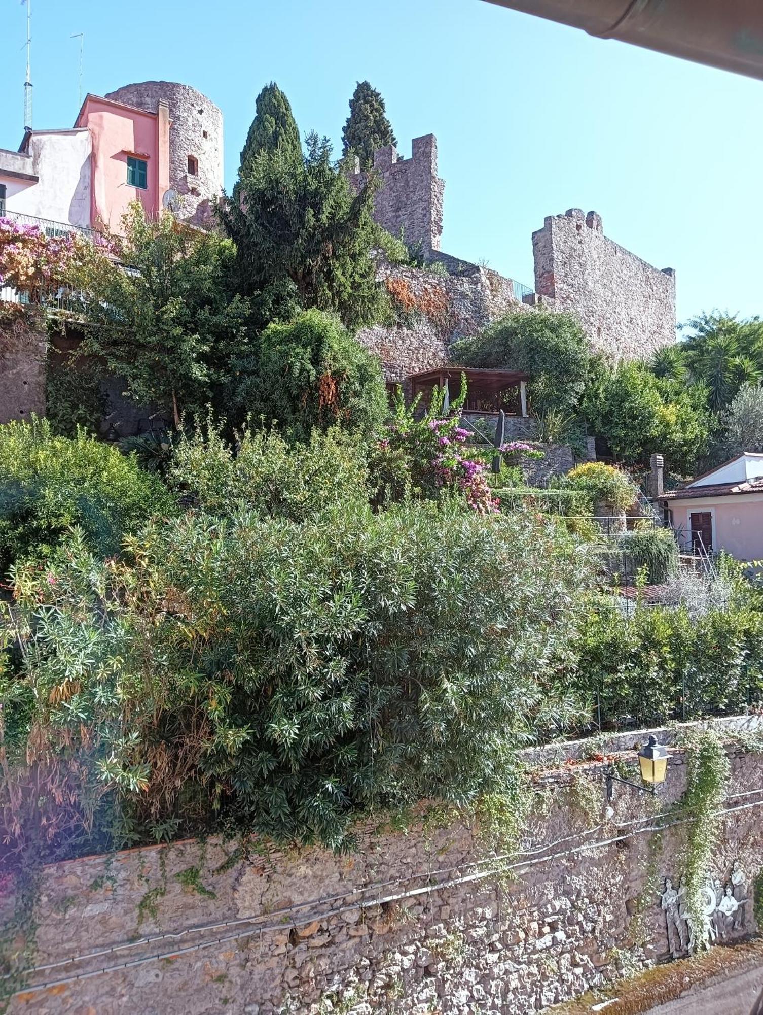 La Terrazza Di Ameglia Alta Apartamento Exterior foto