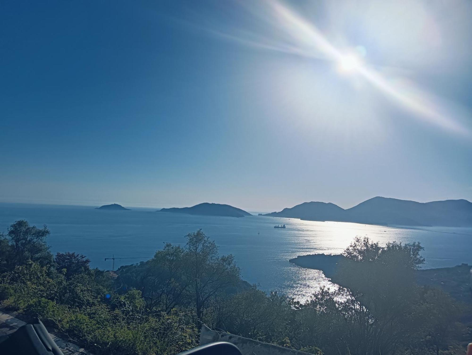La Terrazza Di Ameglia Alta Apartamento Exterior foto