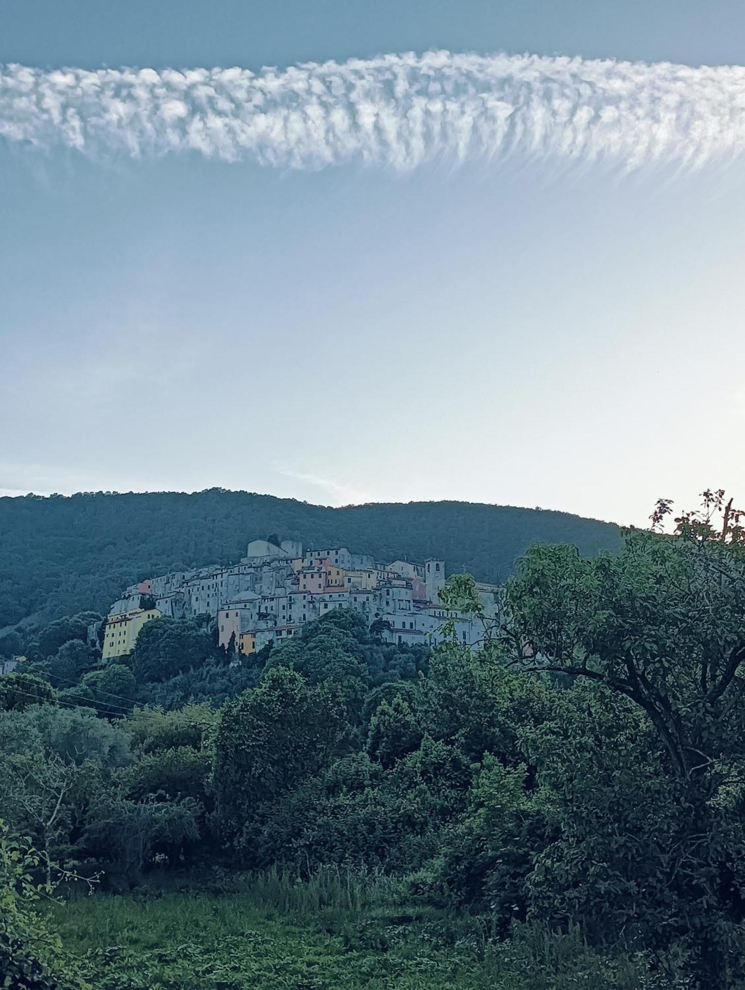 La Terrazza Di Ameglia Alta Apartamento Exterior foto